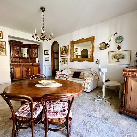Ferienwohnung Casa Relax Nel Centro Storico Con Posto Auto Vico Equense Exterior foto